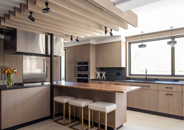 Modern Kitchen Design: Simple And Woody